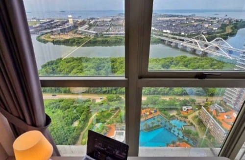 Pantai Indah Kapuk Apartment | By The Cove By SanLiving- 3BR - PIK