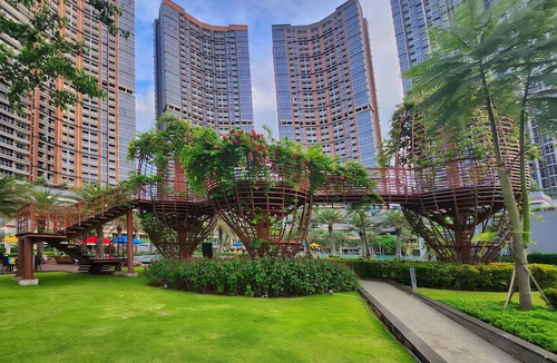 Pantai Indah Kapuk Apartment | By The Pool By SanLiving - 3BR - PIK