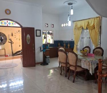 East Jakarta House | C Four Homestay
