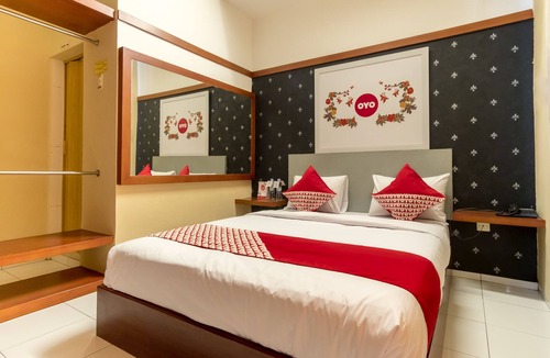 Medan Hotel | Capital O 615 Residence Puri Hotel Syariah