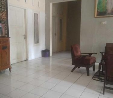 Ciamis Hotel | Capital O 92080 Green Home Stay