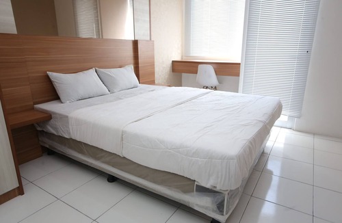 Bekasi Hotel | Capital O Iconic Rooms @ Golden City