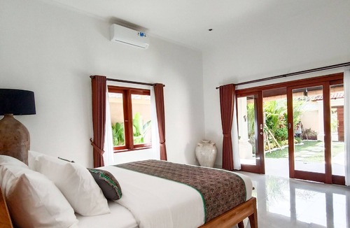 Laksmana Villa | CASA LUWIH Newly Renovated 2BR Villa in Seminyak