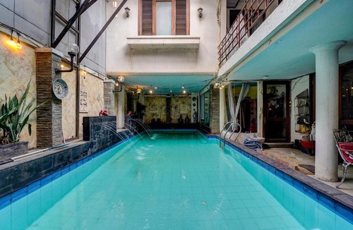 Cipete Utara Hotel | Cassa Dharmawangsa By CQA