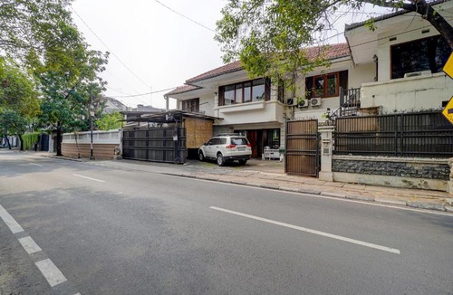 Cipete Utara Hotel | Cassa Dharmawangsa By CQA