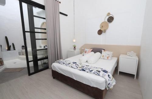 Malang Villa | Castello White House