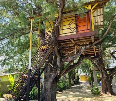 Repoksampih Bed & Breakfast | Cemara Paradise Homestay