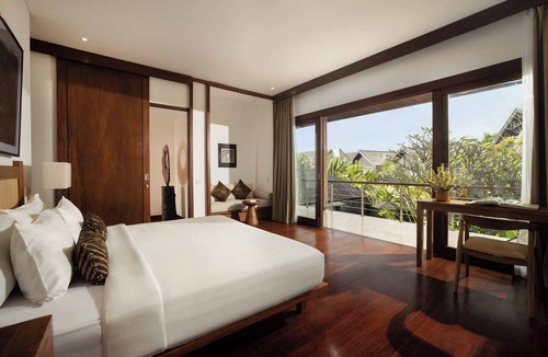 Berawa Villa | Centally located three bedroom private villa for 8 person in Canggu