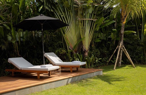 Berawa Villa | Centally located three bedroom private villa for 8 person in Canggu