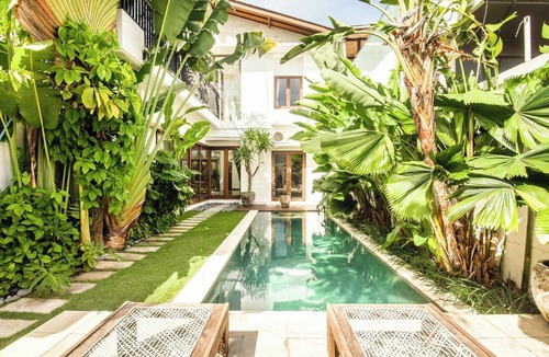Berawa Villa | Chic 2BR Villas, Brawah, 300m to Coastal Bliss