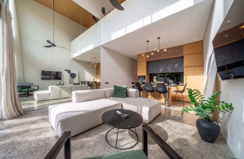 Umalas House | Chic 3BR Townhouse Beach Nearby Pool Umalas