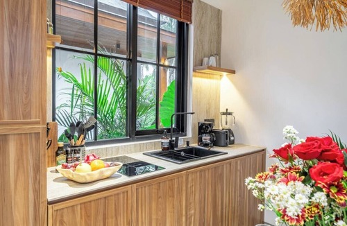 Melayang House | Chic Cozy 1BR in Prime Ubud w Pool, Garden & Patio