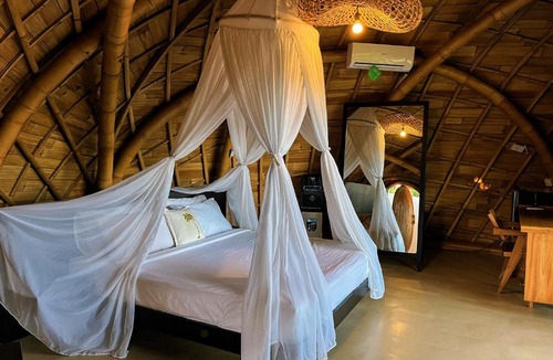 Sidemen Villa | Circle House Bamboo Sidemen