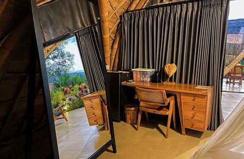 Sidemen Villa | Circle House Bamboo Sidemen