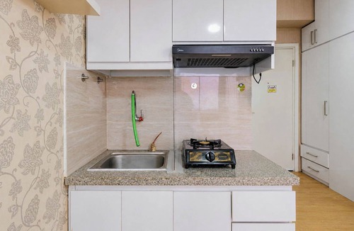 Jakarta Apartment | Classic And Restful Studio Room At Apartment Green Pramuka City