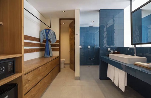 Penida Island Hotel | Clifftop Ocean View Suite with Private Balcony, Panoramic Sea Views & Island Sce