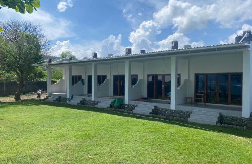 Hu'u House | Cobblestone Surf House
