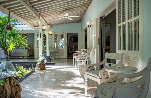 Candi Dasa Villa | Colonial 2 BR Villa in Candidasa