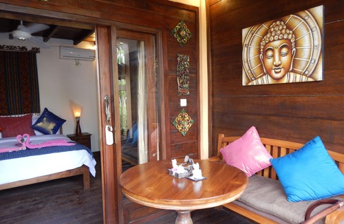 Gili Trawangan House | Comfortable Garden Queen room with hot water and TV