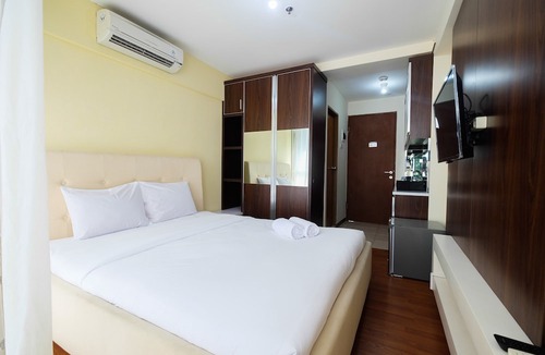 Kayu Putih Hotel | Comfy Studio Tifolia Apartment