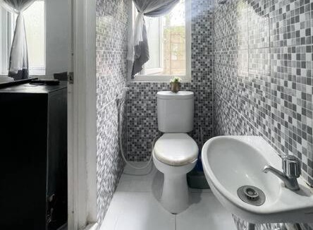Tangerang Apartment | Cool Cozy Fresh room nearAirport