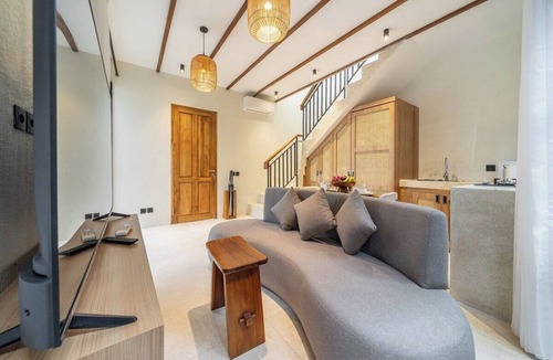 Penestanan Villa | Cozy 1BR Villa in Lush Ubud w Pool, Patio & Garden