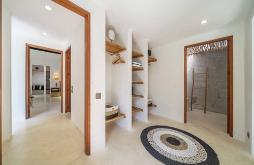 Melayang Villa | Cozy 2BR in Ubud w Rice Field&Temple Views+Pool