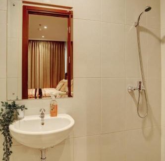 Pagedangan Apartment | Cozy 3BR Asatti Apartment near ICE BSD By Travelio