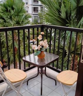 Pagedangan Apartment | Cozy Apartment Asatti Agate Yellow Vanya Park