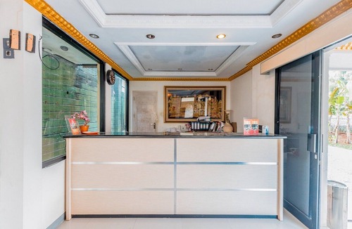 Megamendung House | Cozy Double Escape W/Free WiFi and Parking