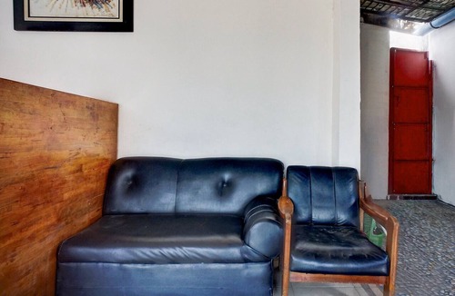 Medan House | Cozy Double Escape W/Free WiFi and Parking