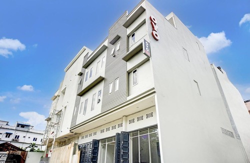 Medan House | Cozy Double Escape W/Free WiFi and Parking