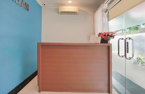 Palembang House | Cozy Double Escape W/Free WiFi and Parking