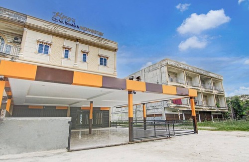 Pekanbaru House | Cozy Double Escape W/Free WiFi and Parking