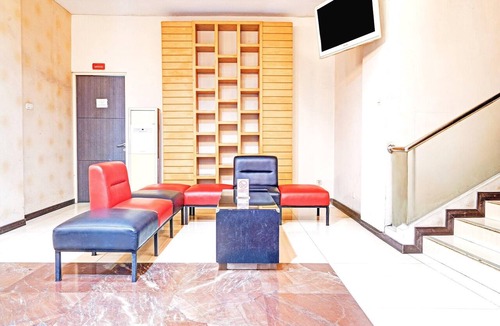 Cipaganti House | Cozy Twin Escape with Free WiFi and Parking