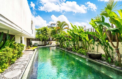 Dewi Sri Apartment | D' Green Nirava By Reccoma