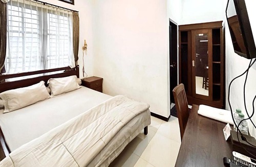 Malang Hotel | D Maktab Syariah Mitra RedDoorz Malang