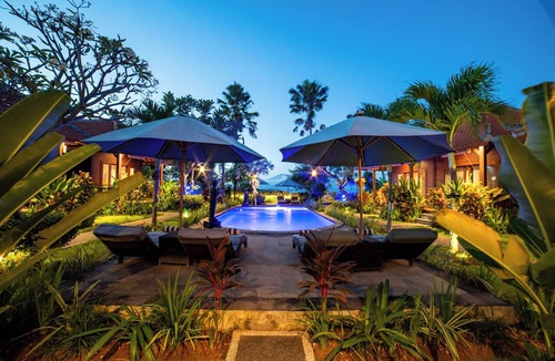 Jungut Batu Bed & Breakfast | D'Puncak Villas Lembongan