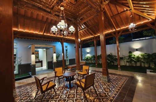 Central Yogyakarta House | Dalem Kamulyan Kraton