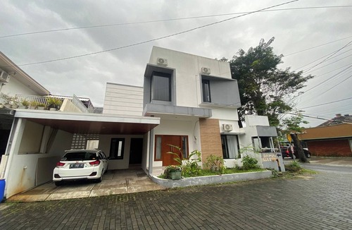 Ngaglik Villa | Damai Ilustria By Semesta Management