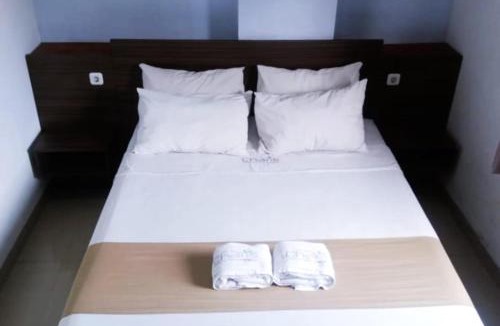 Kediri Hotel | De La Charis Hotel