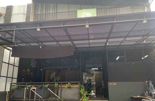 Cipaganti House | Deluxe Double near Cihampelas Walk