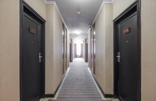 Makassar House | Deluxe Twin Near Losari Beach