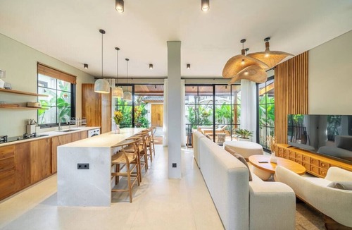 Melayang Villa | Designer 2BR Villa in Serene Ubud w Pool & Garden