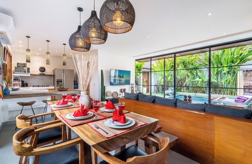 Kerobokan Villa | Designer 3BR w/Private Pool 5' drive @Beach BBQ Facility Seminyak–Canggu