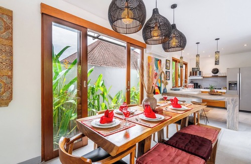 Kerobokan Villa | Designer 3BR w/Private Pool 5' drive @Beach BBQ Facility Seminyak–Canggu