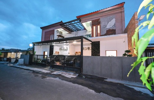 Mertoyudan Villa | Dewandaru Homestay 1