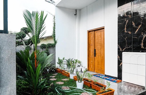Mertoyudan Villa | Dewandaru Homestay 1