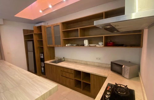 Batu Bolong Hotel | djabu Canggu Beach Villa
