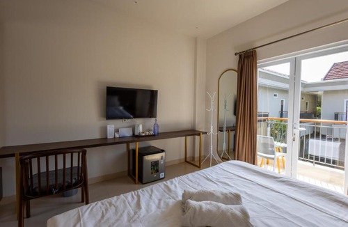 Labuan Bajo House | East Marina Hotel
